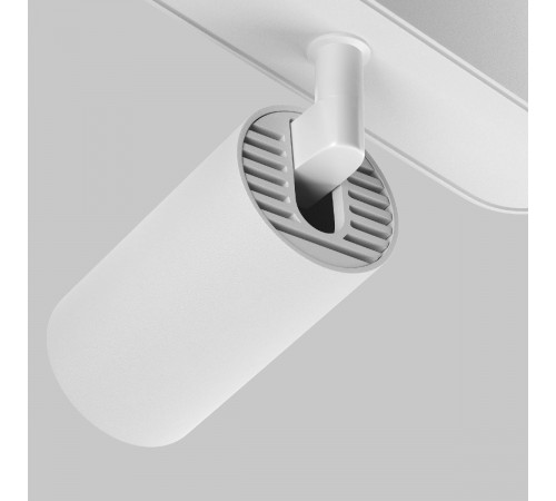 Трековый магнитный светильник Maytoni Focus LED TR103-1-5W3K-M-W Трековый магнитный светильник Maytoni Focus LED TR103-1-5W3K-M-W