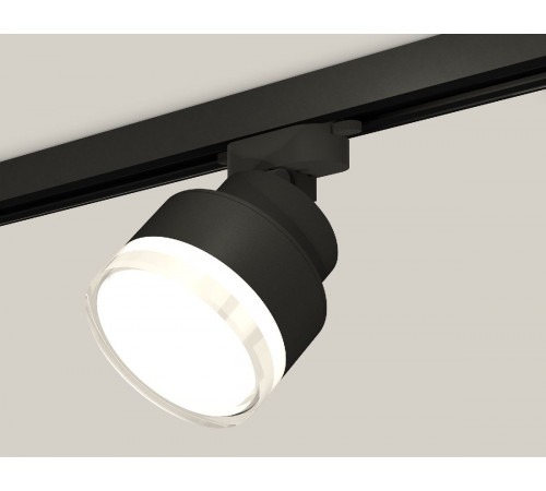 Трековый светильник Ambrella Light Track system (A2526, A2106, C8102, N8399) XT8102028 Трековый светильник Ambrella Light Track system (A2526, A2106, C8102, N8399) XT8102028