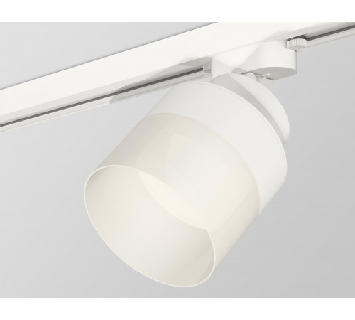 Трековый светильник Ambrella Light Track System XT8101021 (A2524, A2105, C8101, N8402) Трековый светильник Ambrella Light Track System XT8101021 (A2524, A2105, C8101, N8402)