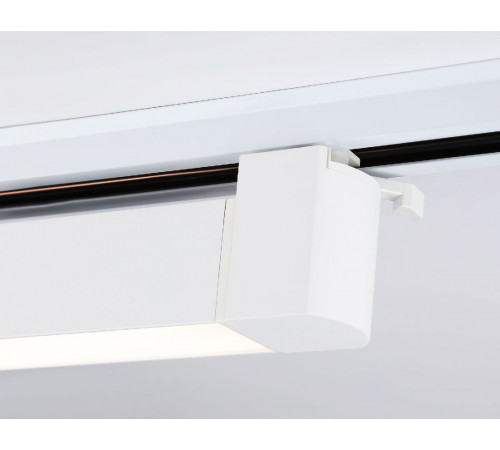 Трековый однофазный светильник Ambrella Light Track system GL6724 Трековый однофазный светильник Ambrella Light Track system GL6724