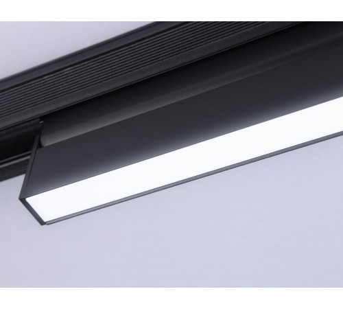 Трековый магнитный светильник Ambrella Light Magnetic Track System GL4062 Трековый магнитный светильник Ambrella Light Magnetic Track System GL4062