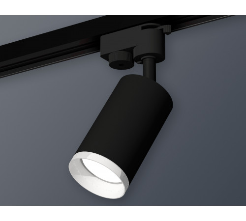 Трековый однофазный светильник Ambrella Light Track System XT6323150 (A2521, C6323, N6246) Трековый однофазный светильник Ambrella Light Track System XT6323150 (A2521, C6323, N6246)
