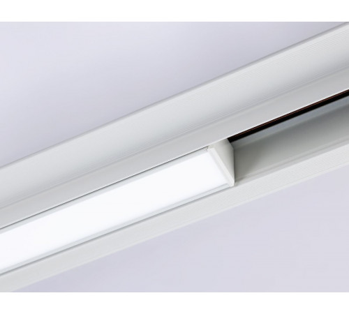 Трековый магнитный светильник Ambrella Light Magnetic Track System GL3981 Трековый магнитный светильник Ambrella Light Magnetic Track System GL3981