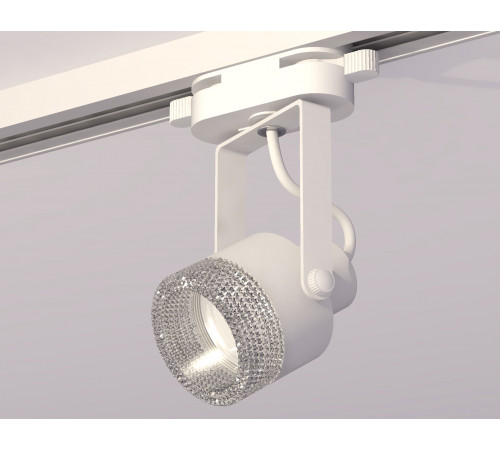 Трековый однофазный светильник Ambrella Light Track System XT6601060 (C6601, N6150) Трековый однофазный светильник Ambrella Light Track System XT6601060 (C6601, N6150)