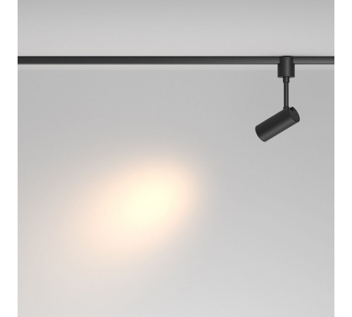 Трековый магнитный светильник Maytoni Focus Led TR163-1-5W3K-M-B Трековый магнитный светильник Maytoni Focus Led TR163-1-5W3K-M-B