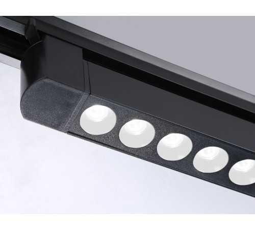 Трековый однофазный светильник Ambrella Light Track system GL6721 Трековый однофазный светильник Ambrella Light Track system GL6721