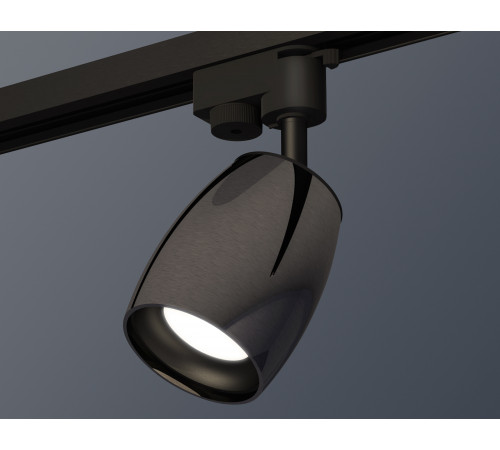 Трековый однофазный светильник Ambrella Light Track System XT1123001 (A2521, C1123, N7021) Трековый однофазный светильник Ambrella Light Track System XT1123001 (A2521, C1123, N7021)