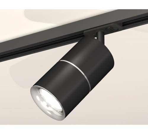 Комплект трекового светильника Ambrella Light Track System XT7402011 (A2537, C7402, A2070, C7402, N7012) Комплект трекового светильника Ambrella Light Track System XT7402011 (A2537, C7402, A2070, C7402, N7012)