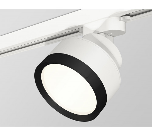 Трековый светильник Ambrella Light Track System XT8101002 (A2524, A2105, C8101, N8113) Трековый светильник Ambrella Light Track System XT8101002 (A2524, A2105, C8101, N8113)