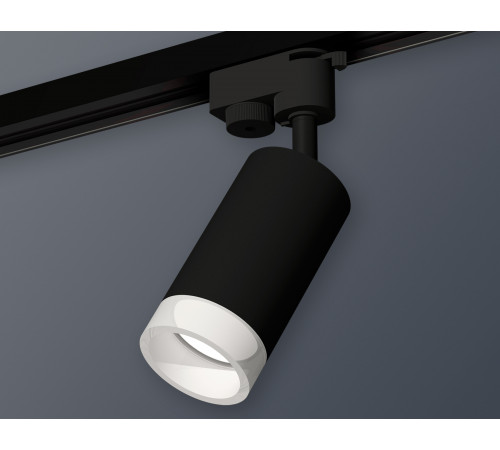 Трековый однофазный светильник Ambrella Light Track System XT6323160 (A2521, C6323, N6248) Трековый однофазный светильник Ambrella Light Track System XT6323160 (A2521, C6323, N6248)