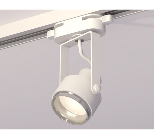 Трековый однофазный светильник Ambrella Light Track System XT6601021 (C6601, N6122) Трековый однофазный светильник Ambrella Light Track System XT6601021 (C6601, N6122)