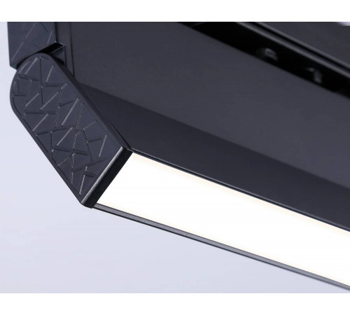 Трековый однофазный светильник Ambrella Light Track System GL6808 Трековый однофазный светильник Ambrella Light Track System GL6808