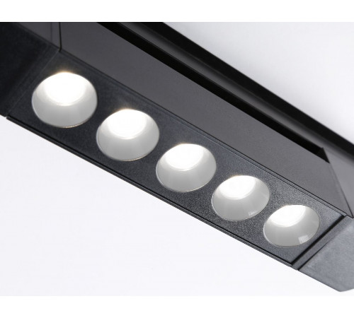 Трековый однофазный светильник Ambrella Light Track system GL6703 Трековый однофазный светильник Ambrella Light Track system GL6703