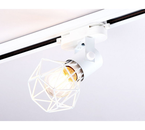 Трековый однофазный светильник Ambrella Light Track System GL5001 Трековый однофазный светильник Ambrella Light Track System GL5001