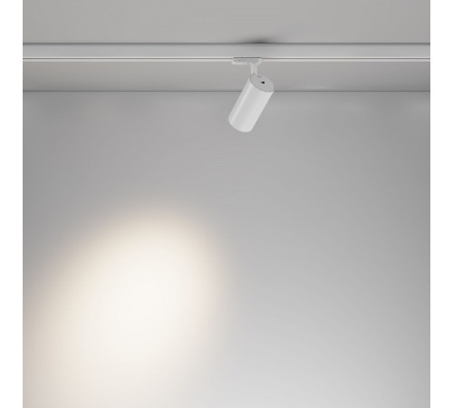 Трековый трехфазный светильник Maytoni Focus Led TR197-3-12WCCT-M-W Трековый трехфазный светильник Maytoni Focus Led TR197-3-12WCCT-M-W