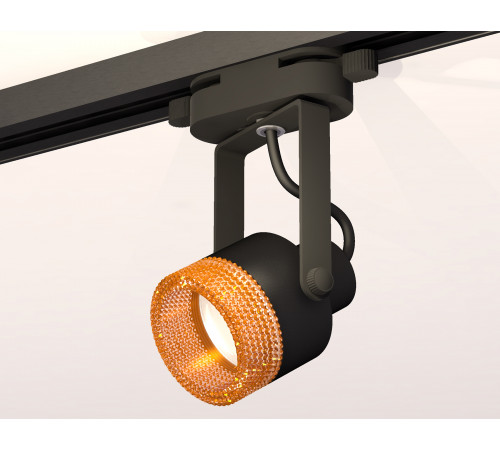 Трековый однофазный светильник Ambrella Light Track System XT6602064 (C6602, N6154) Трековый однофазный светильник Ambrella Light Track System XT6602064 (C6602, N6154)