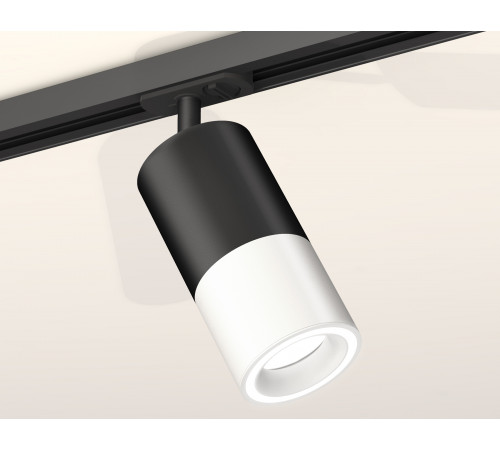 Комплект трекового светильника Ambrella Light Track System XT7401110 (A2537, C7422, A2011, C7401, N7110) Комплект трекового светильника Ambrella Light Track System XT7401110 (A2537, C7422, A2011, C7401, N7110)