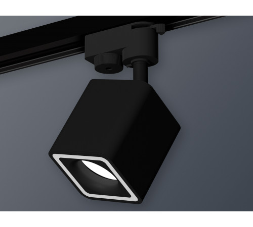 Трековый однофазный светильник Ambrella Light Track System XT7813020 (A2521, C7813, N7716) Трековый однофазный светильник Ambrella Light Track System XT7813020 (A2521, C7813, N7716)
