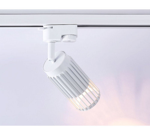 Трековый однофазный светильник Ambrella Light Track System GL5157 Трековый однофазный светильник Ambrella Light Track System GL5157