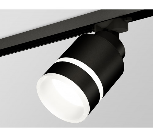 Трековый светильник Ambrella Light Track System XT8111004 (A2526, A2106, C8111, N8445) Трековый светильник Ambrella Light Track System XT8111004 (A2526, A2106, C8111, N8445)