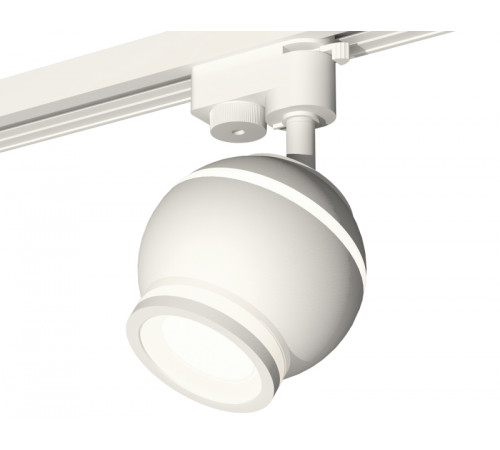 Трековый однофазный светильник с подсветкой Ambrella Light Track System XT1101040 (A2520, C1101, N7120) Трековый однофазный светильник с подсветкой Ambrella Light Track System XT1101040 (A2520, C1101, N7120)