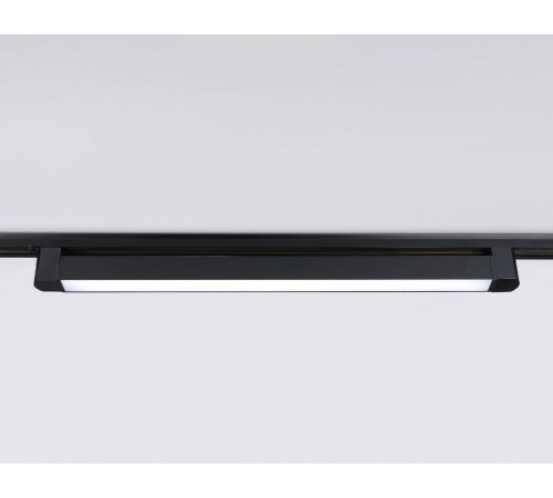 Трековый однофазный светильник Ambrella Light Track system GL6745 Трековый однофазный светильник Ambrella Light Track system GL6745
