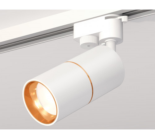 Трековый однофазный светильник Ambrella Light Track System XT6301020 (A2520, C6301, A2062, C6301, N6113) Трековый однофазный светильник Ambrella Light Track System XT6301020 (A2520, C6301, A2062, C6301, N6113)