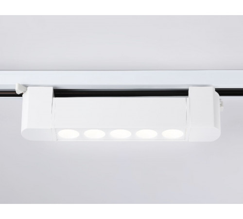 Трековый однофазный светильник Ambrella Light Track system GL6700 Трековый однофазный светильник Ambrella Light Track system GL6700