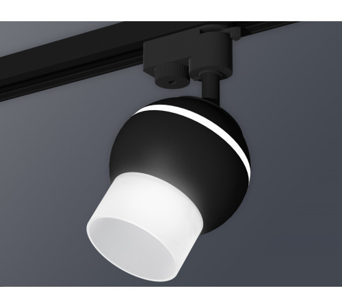 Трековый однофазный светильник с подсветкой Ambrella Light Track System XT1102072 (A2521, C1102, N7170) Трековый однофазный светильник с подсветкой Ambrella Light Track System XT1102072 (A2521, C1102, N7170)