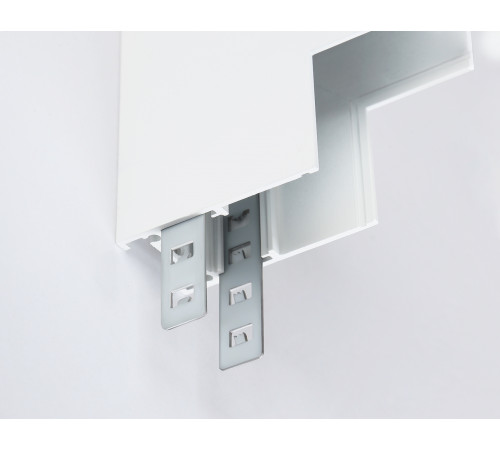 Коннектор угловой для шинопровода Ambrella Light Track System GL3377 Коннектор угловой для шинопровода Ambrella Light Track System GL3377