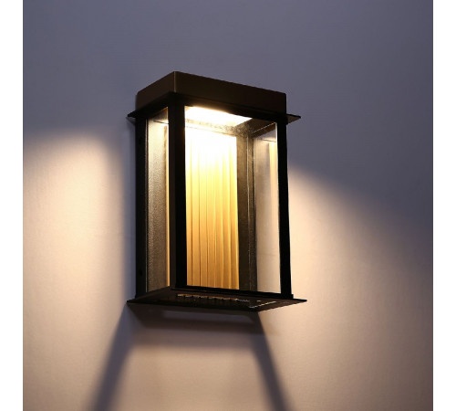 Уличный настенный светильник Favourite Glow 4302-1W
