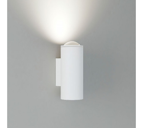 Уличный настенный светильни Elektrostandard Column 35138/U белый 4690389194559 a063023 Уличный настенный светильни Elektrostandard Column 35138/U белый 4690389194559 a063023