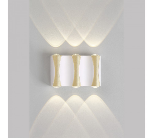 Уличный настенный светильник Crystal Lux CLT 022W3 WH-GO 4000K Уличный настенный светильник Crystal Lux CLT 022W3 WH-GO 4000K