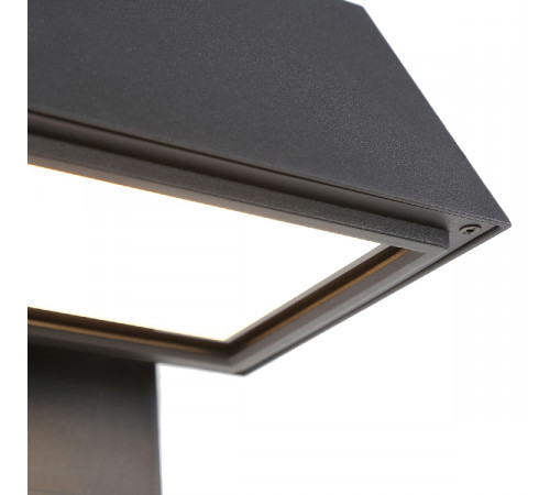 Уличный настенный светильник Favourite Trapezium 4300-1W Уличный настенный светильник Favourite Trapezium 4300-1W