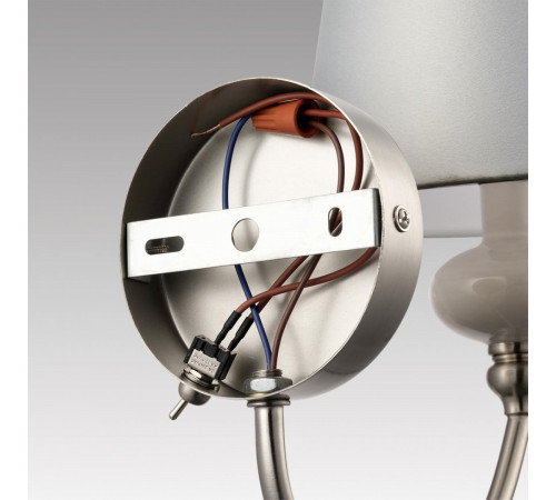 Бра Lumion Classi Kentuki 8283/1W Бра Lumion Classi Kentuki 8283/1W