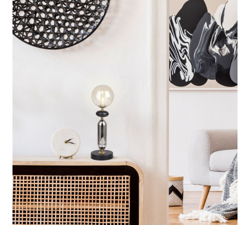 Настольная лампа Escada Capsule 2102/1