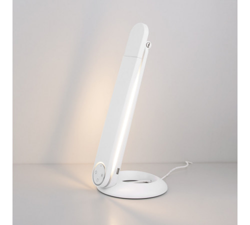 Настольная лампа Eurosvet Action 80428/1 белый