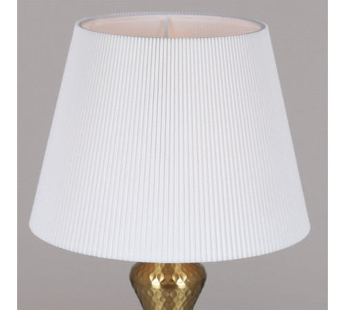 Настольная лампа Reluce 74491-0.7-01