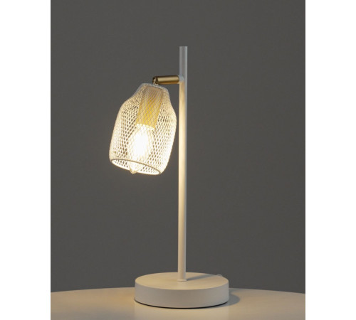 Настольная лампа Moderli Adalina V11835-1T