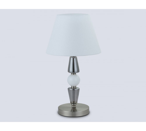Настольная лампа Ambrella Light High Light Classic LH75262