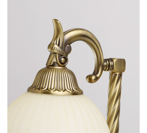 Настольная лампа MW-Light Афродита 317031001 Настольная лампа MW-Light Афродита 317031001