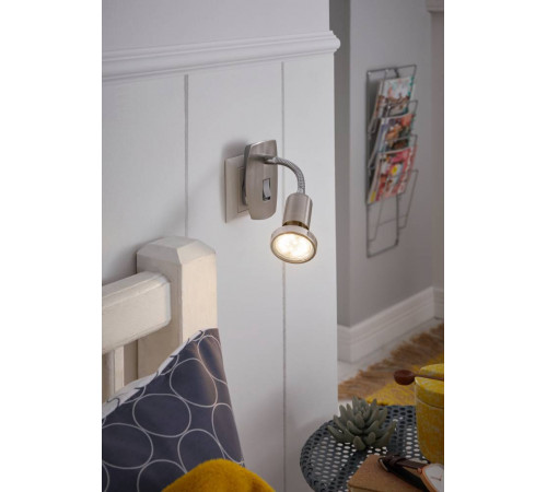 Бра в розетку Eglo Mini 4 902366