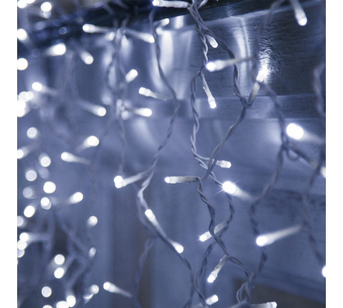 Светодиодная бахрома Eurosvet 100-101 белый с эффектом мерцания 3*0,6м IP65