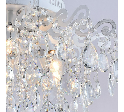Потолочная люстра Reluce 04033-0.3-06 WH+SILVER PN Потолочная люстра Reluce 04033-0.3-06 WH+SILVER PN