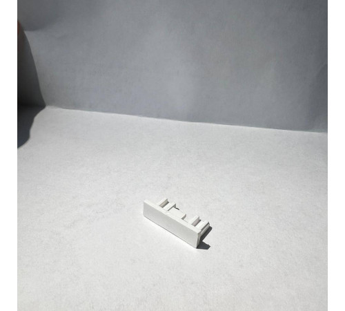 Заглушка торцевая для ультратонкого магнитного шинопровода Iledex Technical VISION END CAP 4825-BK