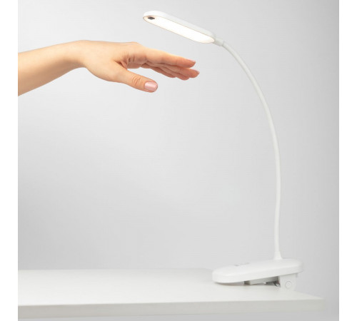 Настольная аккумуляторная лампа Эра NLED-525-6W-W Б0068589