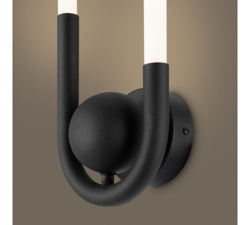 Настенный светильник Freya Magnet FR6106WL-L10B1