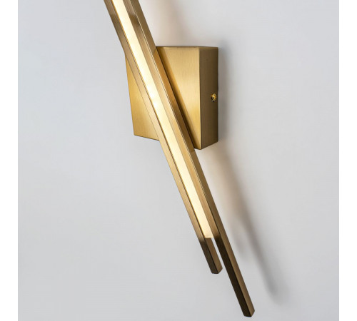 Настенный светильник Modelux ML.728.580 BS