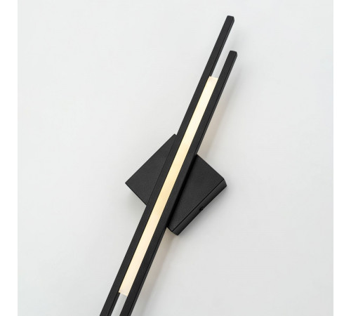 Настенный светильник Modelux ML.728.580 BK