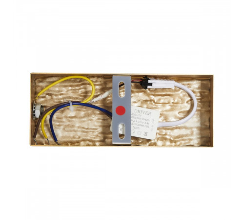 Настенный светильник Freya Una FR6208WL-L6G